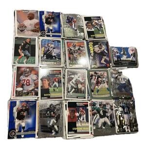 NFL FOOTBALL PLAYERS TRADING CARDS Collectible 80’s 90’s and 2000 LOT OF 190‎